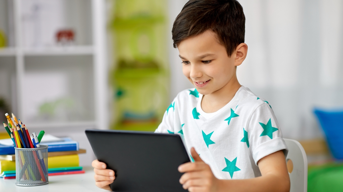 This Amazon Fire HD 10 Tablet Packs a Big Punch for Under $140