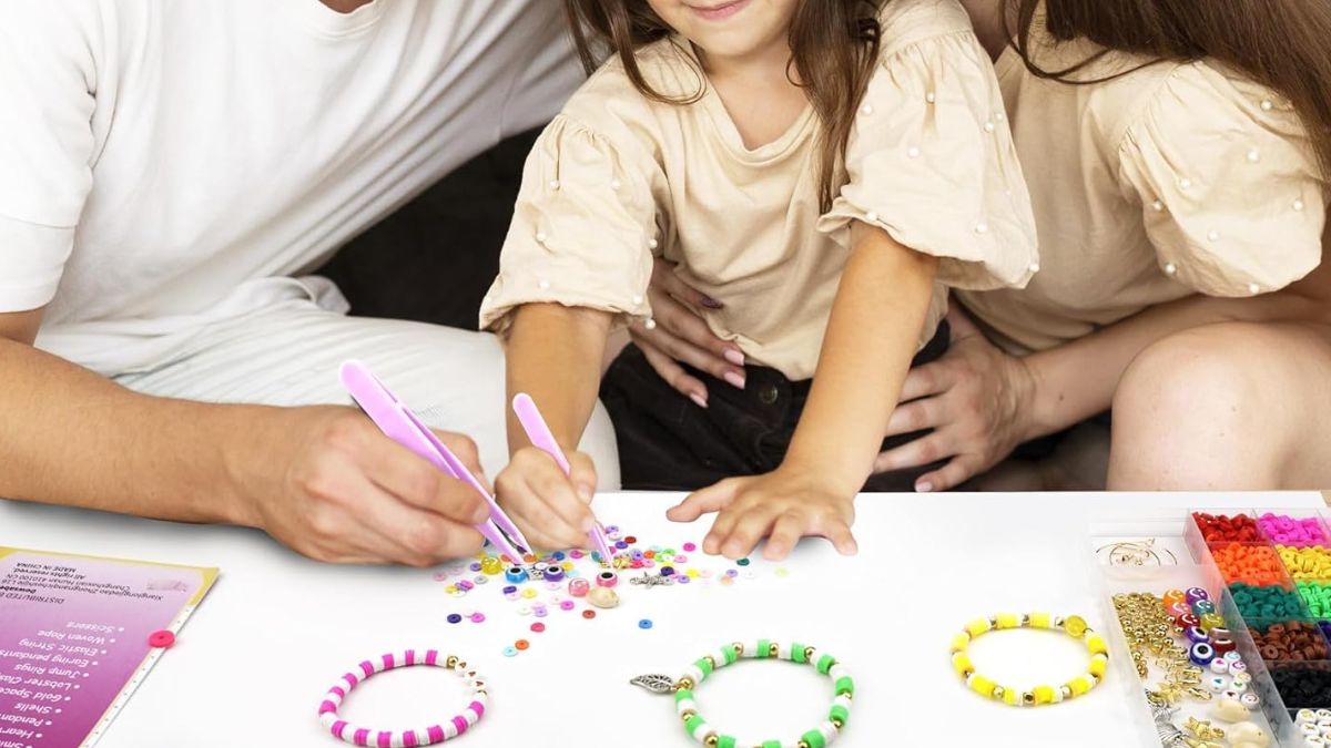 What Makes the Dowsabel 5000-Piece Clay Beads Kit a Favorite for Kids’ Jewelry Projects