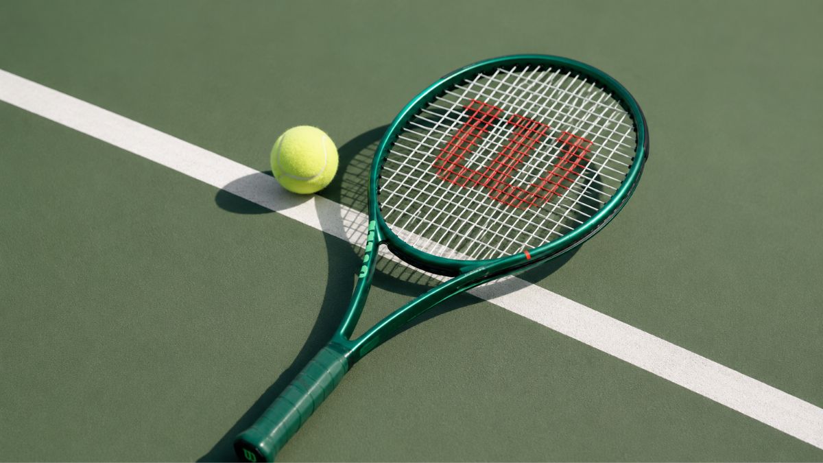 Wilson Blade 100 V10 Tennis Racket for Precision and Control